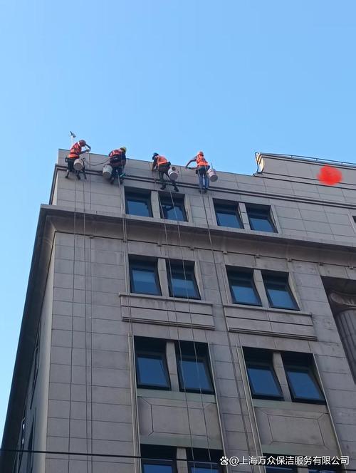 蜘蛛人高空作业与专业吊绳施工 现代城市高空工程的守护者